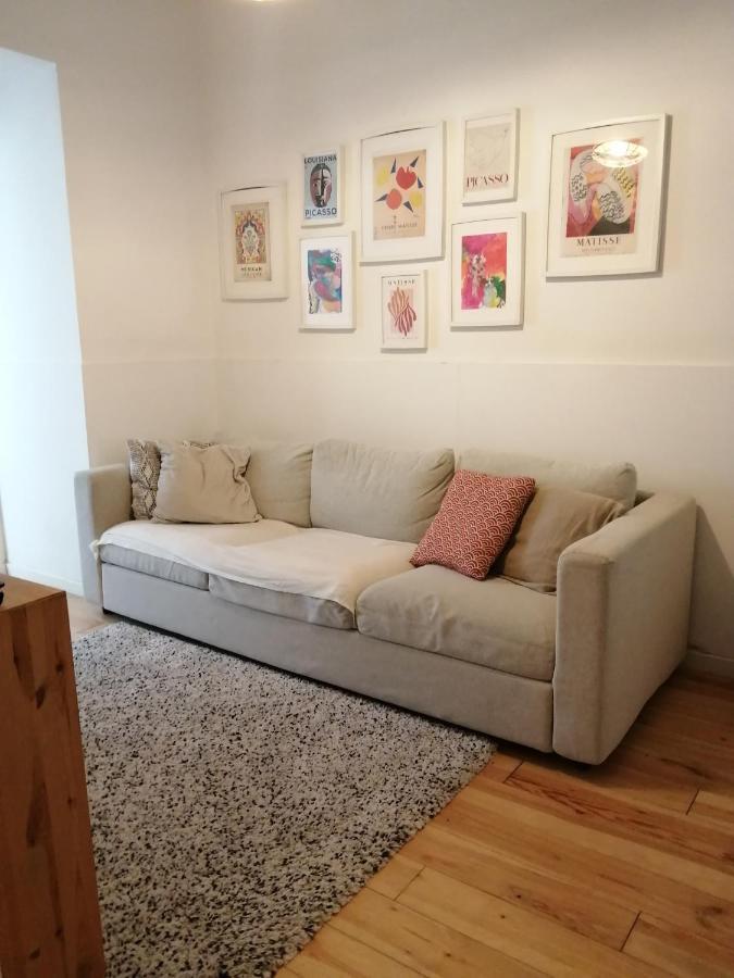 Apartamento Encantador Com Patio Lisbona Esterno foto