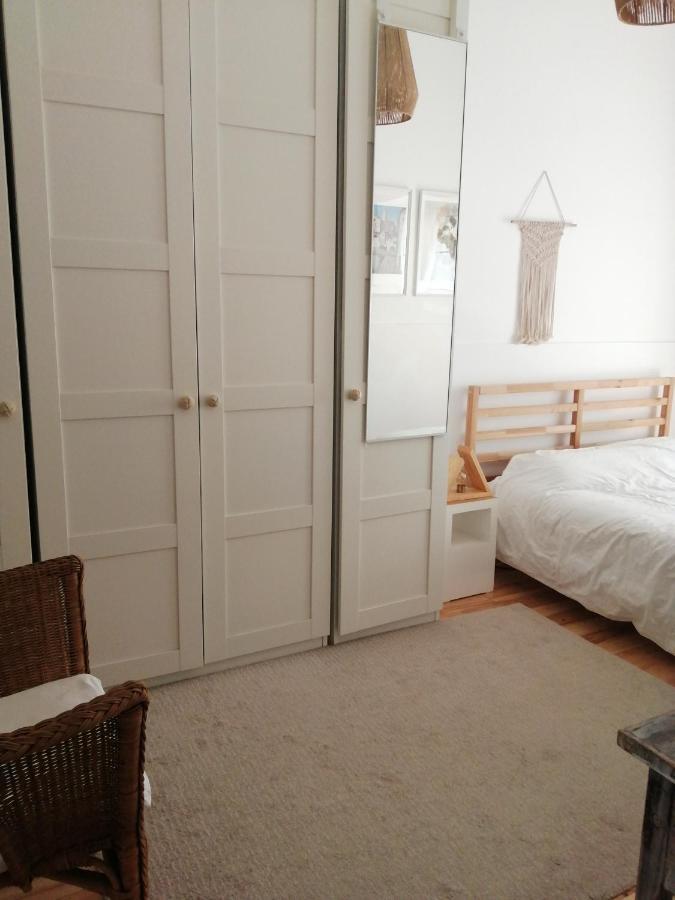 Apartamento Encantador Com Patio Lisbona Esterno foto